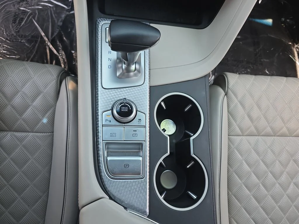 Used 2023 Silver Genesis 3.3T image 28