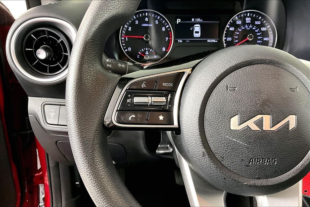 2024 Kia Forte LXS - Photo 10