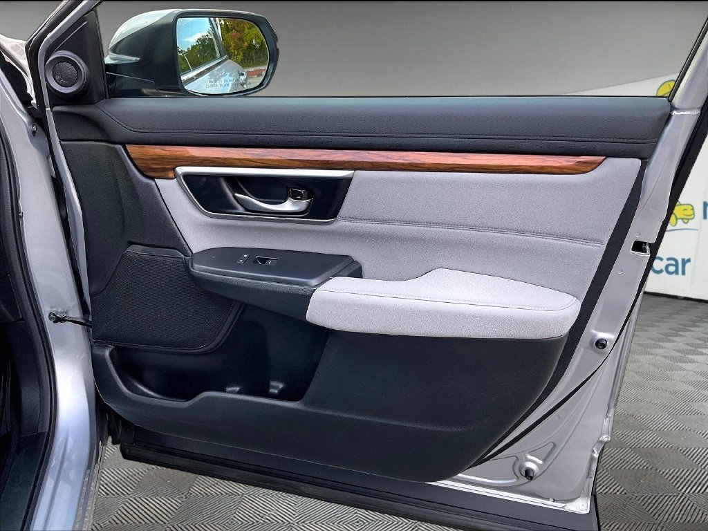 Used 2022 Silver Honda EX image 12