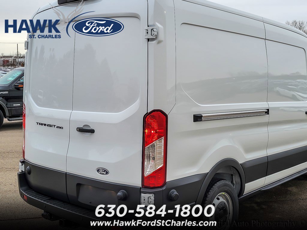 New 2026 Oxford White Ford Cargo Van image 6