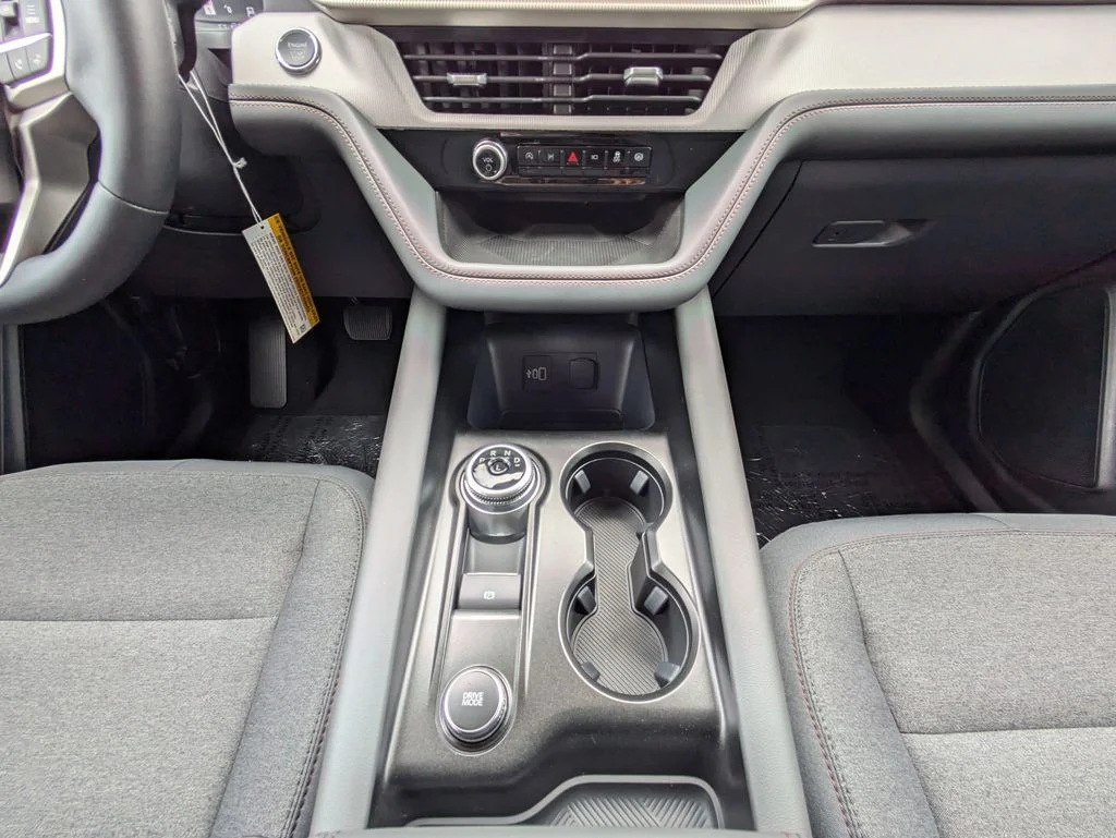New 2026 Star White Metallic Tri-Coat Ford Active image 20