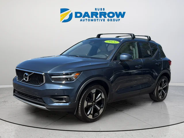 2021 Volvo XC40 Momentum