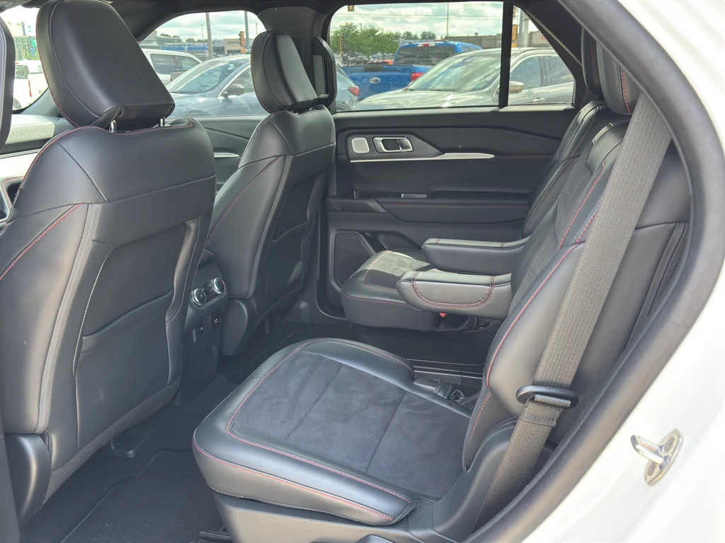 Used 2025 Star White Ford ST image 12