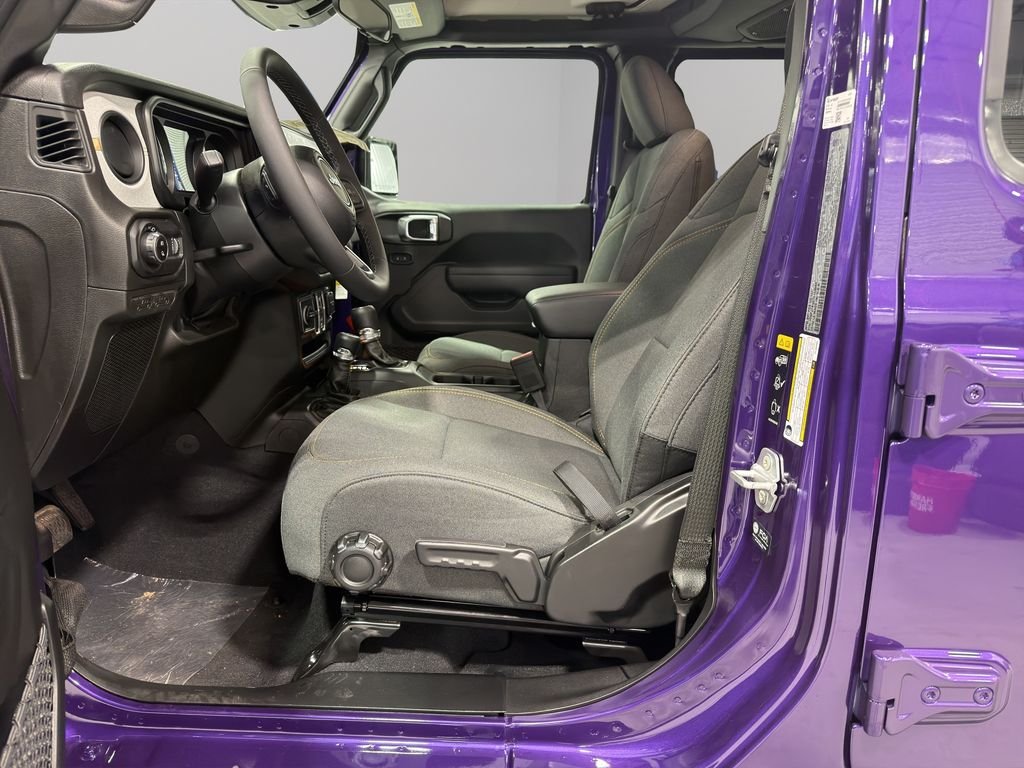 New 2026 Reign Jeep Sport S image 40