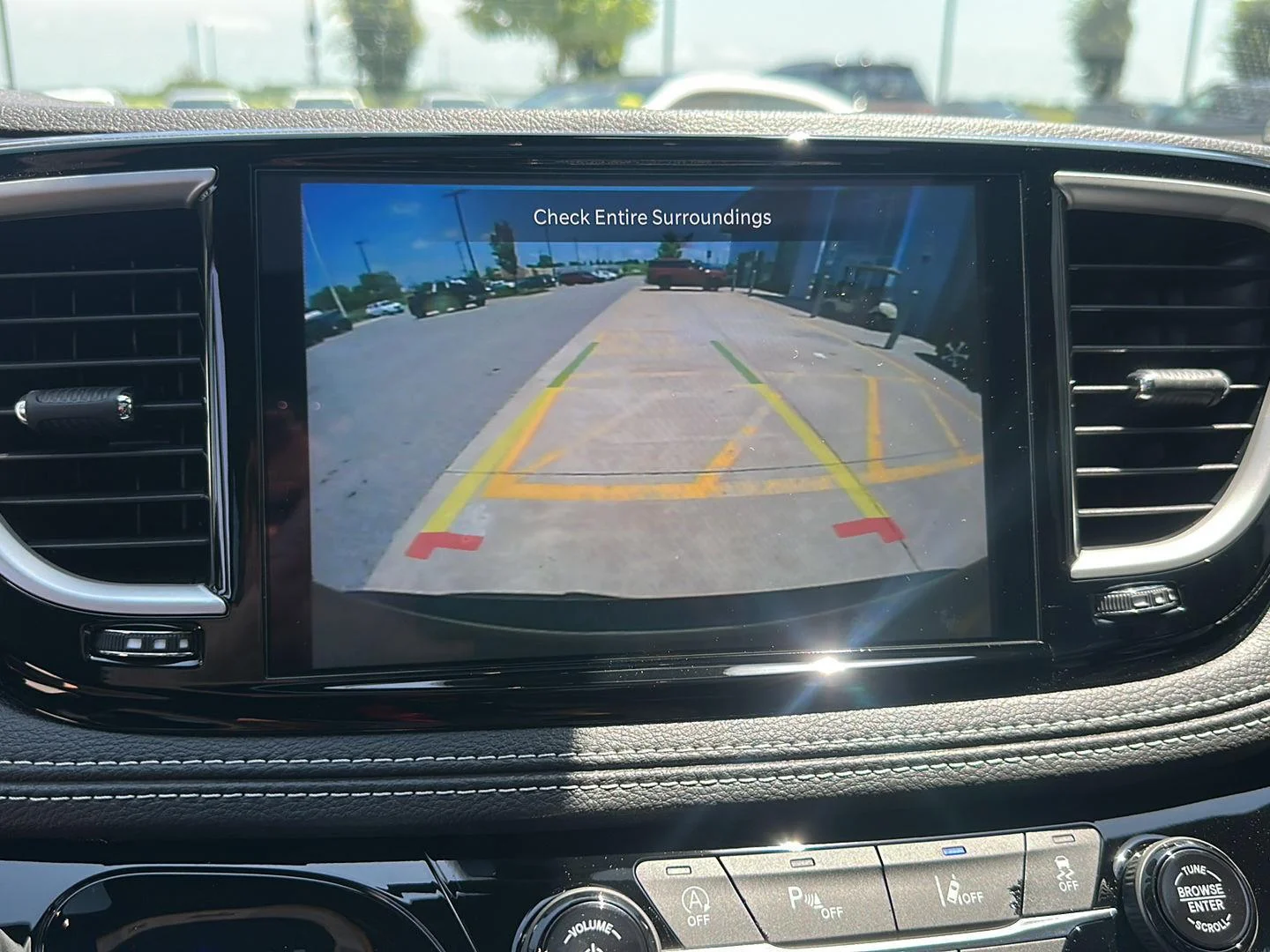 New 2026 Diamond Black Crystal Pearlcoat Chrysler Select image 19