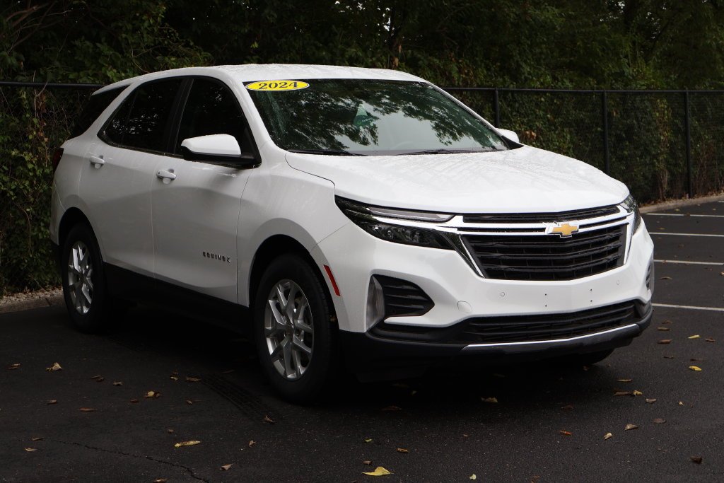 2024 Chevrolet Equinox LT - Photo 11