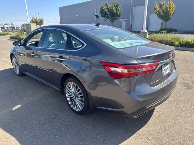 Used 2018 Magnetic Gray Metallic Toyota Limited image 4