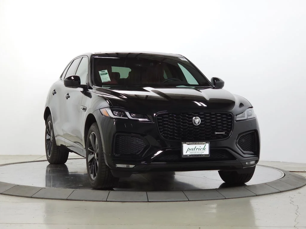 Used 2025 Black Jaguar P400 R-Dynamic S image 12