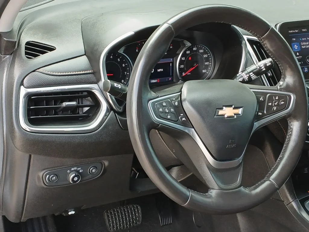 Used 2022 Beige Chevrolet Premier image 18