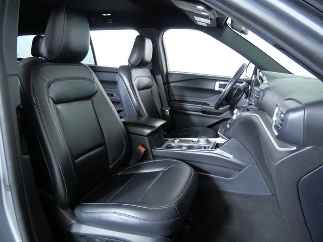 Certified Used 2020 Silver Ford XLT image 13