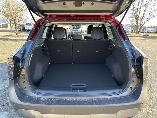 2026 Nissan KICKS SR - Photo 12