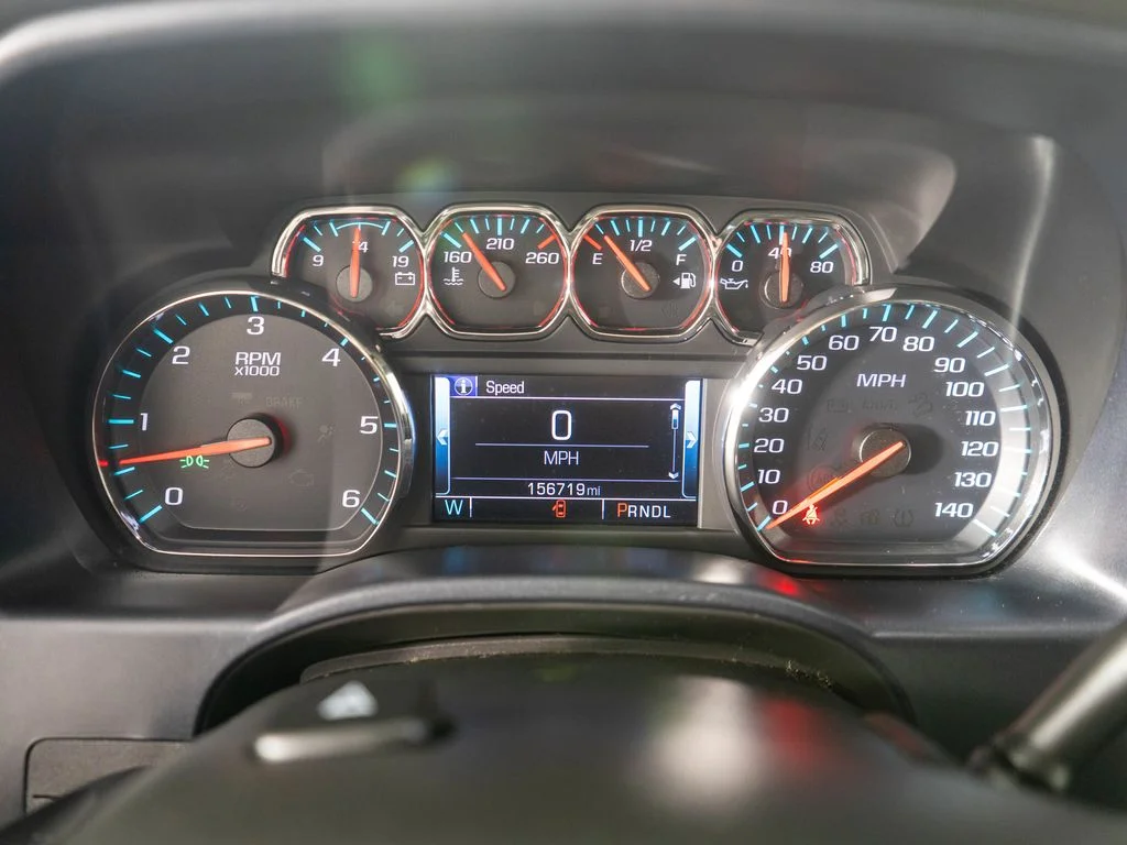 Used 2018 Gray GMC SLT image 18