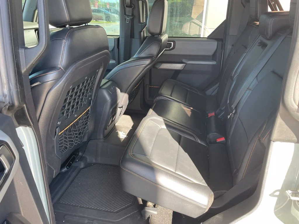 Used 2021 Green Ford Badlands image 5