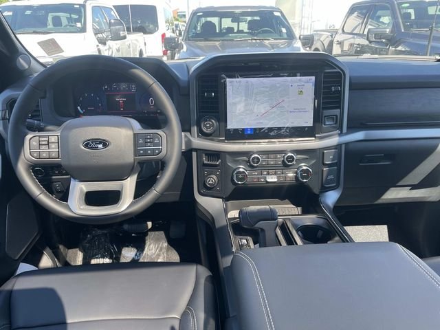 New 2026 Oxford White Ford XLT image 5