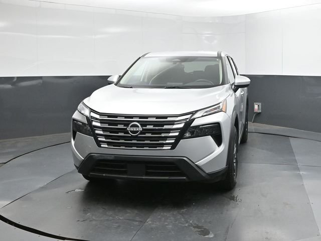 Used 2025 Silver Nissan SV image 22