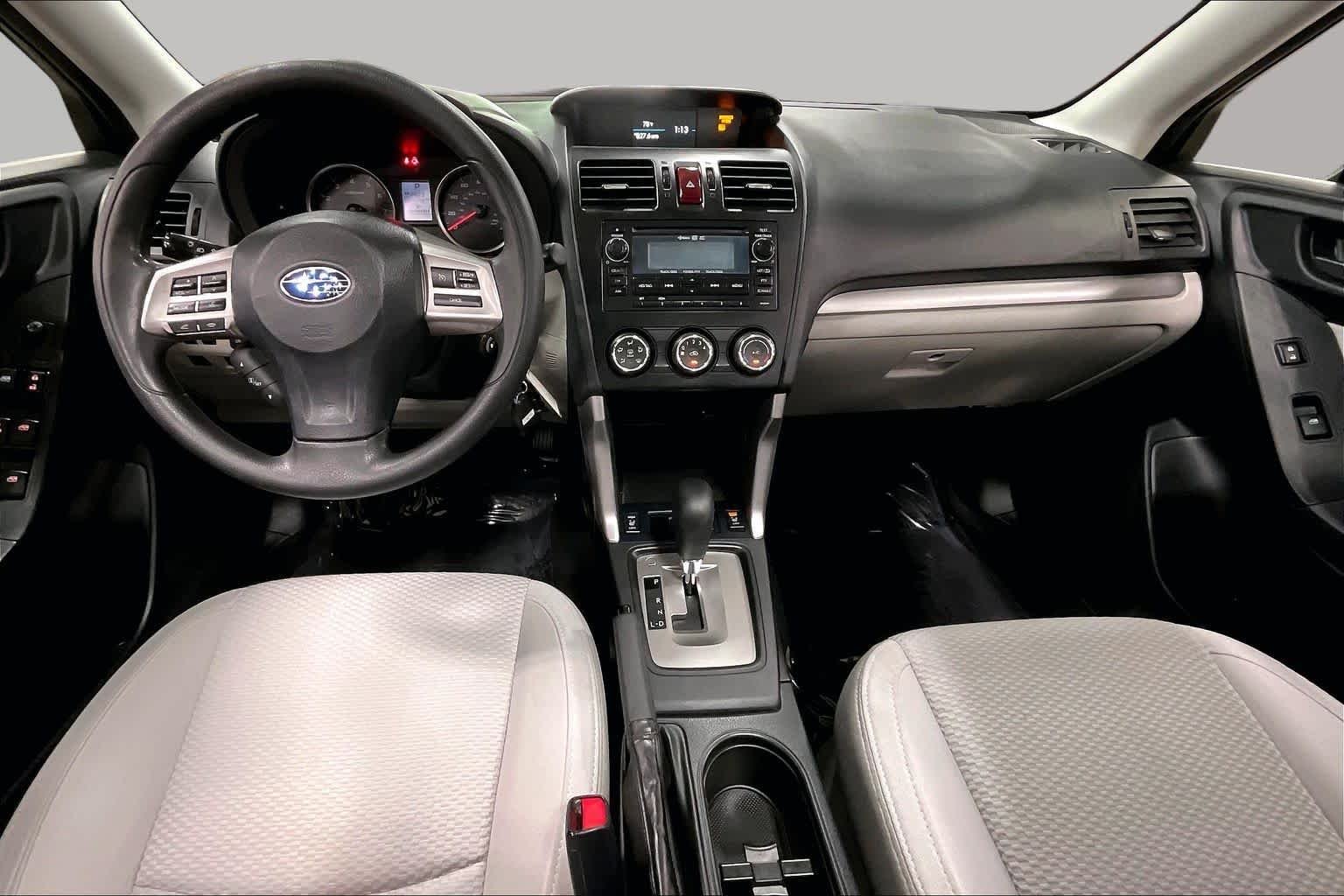 Used 2015 Dark Gray Metallic Subaru 2.5i Premium image 16