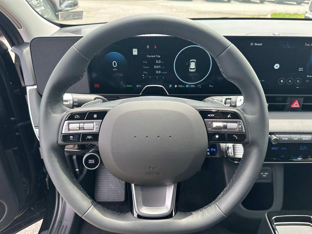 2025 Hyundai IONIQ 5 SE - Photo 6