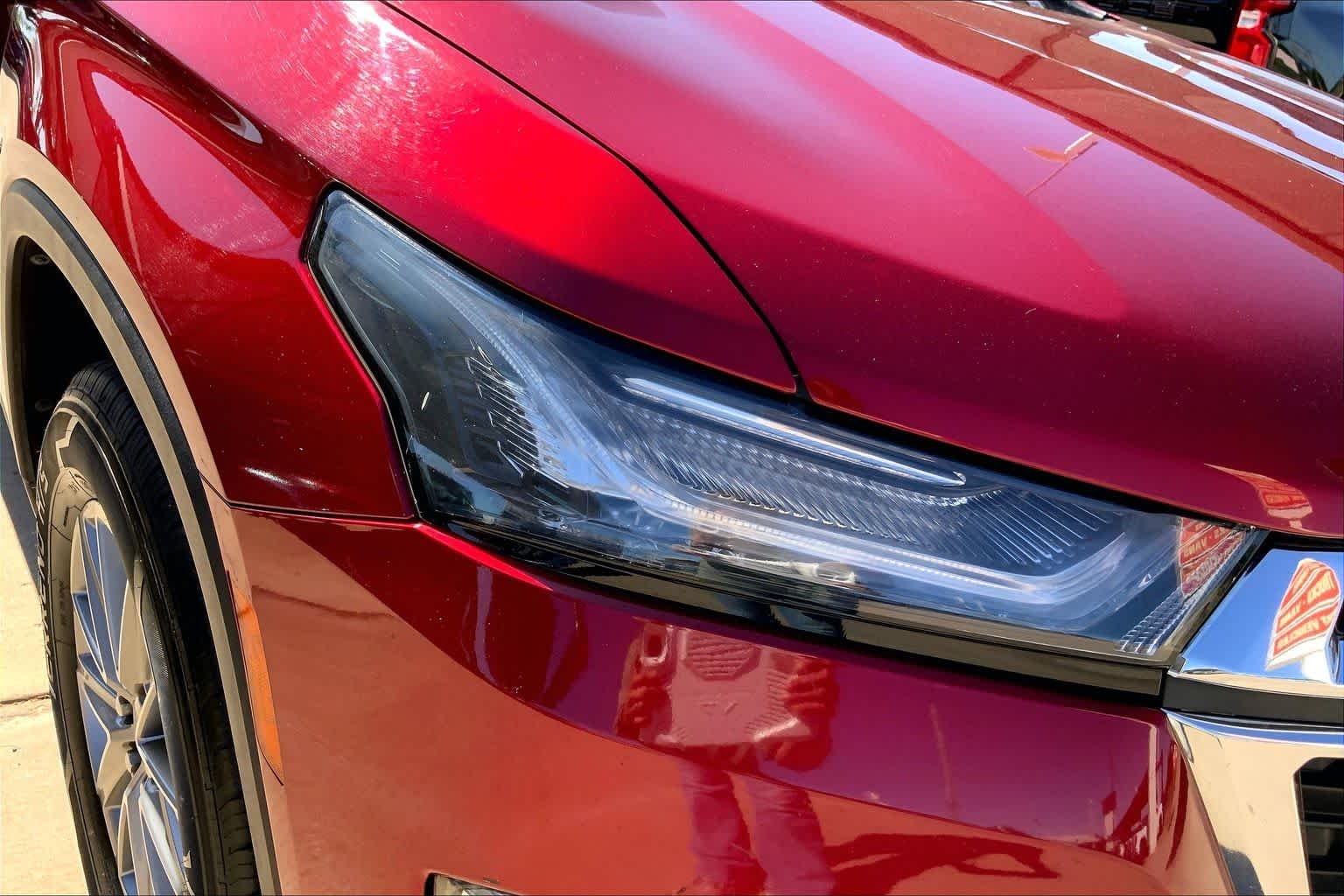 Used 2023 Radiant Red Tintcoat Chevrolet LT Cloth image 27