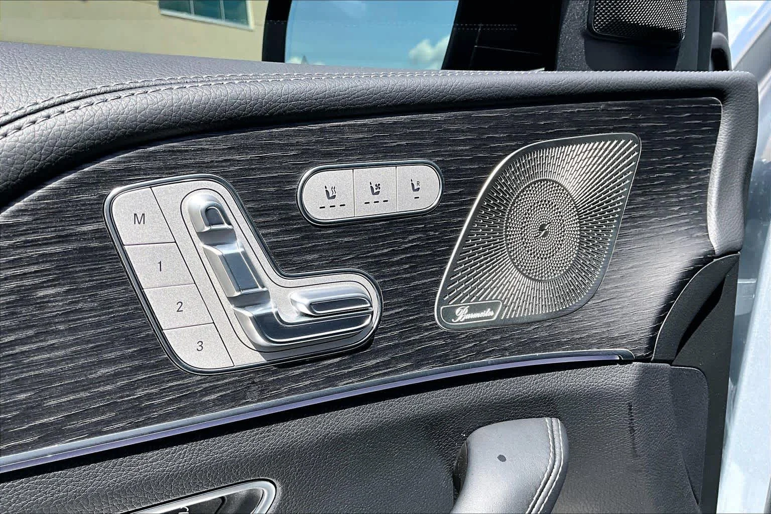 Used 2025 Cirrus Silver Metallic Mercedes-Benz AMG® GLE 53 image 33