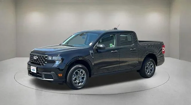 New 2026 Shadow Black Ford XLT image 21