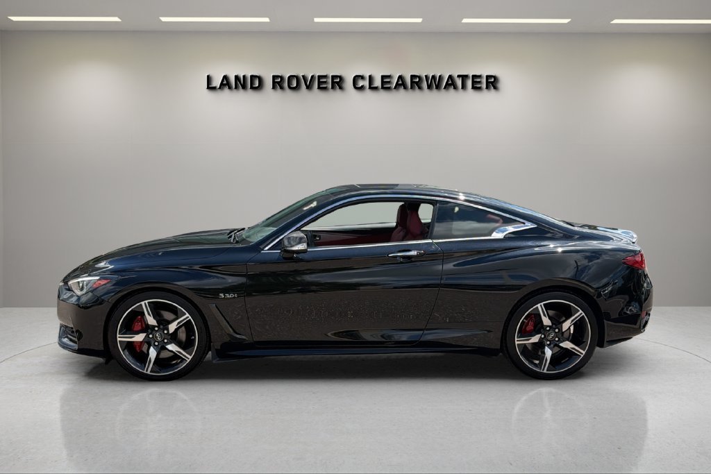 Used 2018 Black INFINITI Red Sport 400 image 2