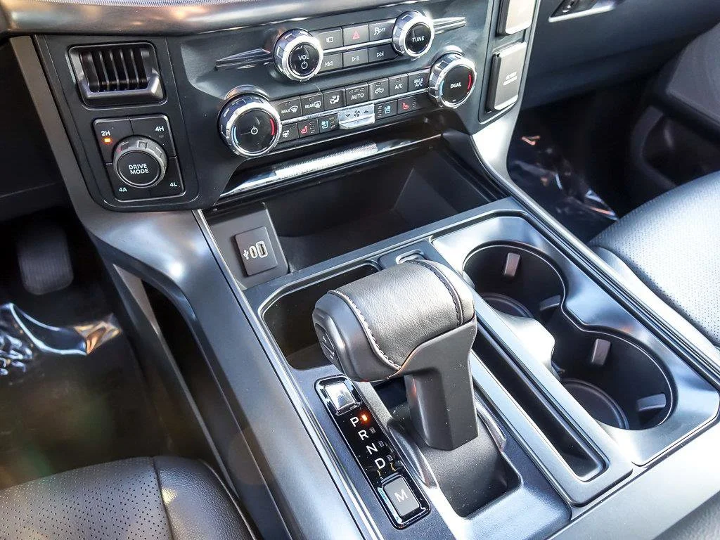 Used 2026 Agate Black Metallic Ford LARIAT image 25