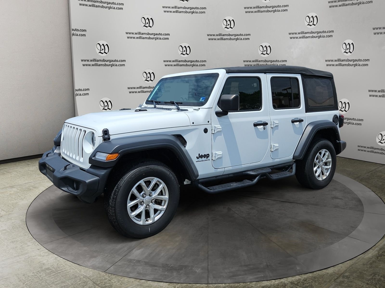 Used 2023 White Jeep Sport S image 1