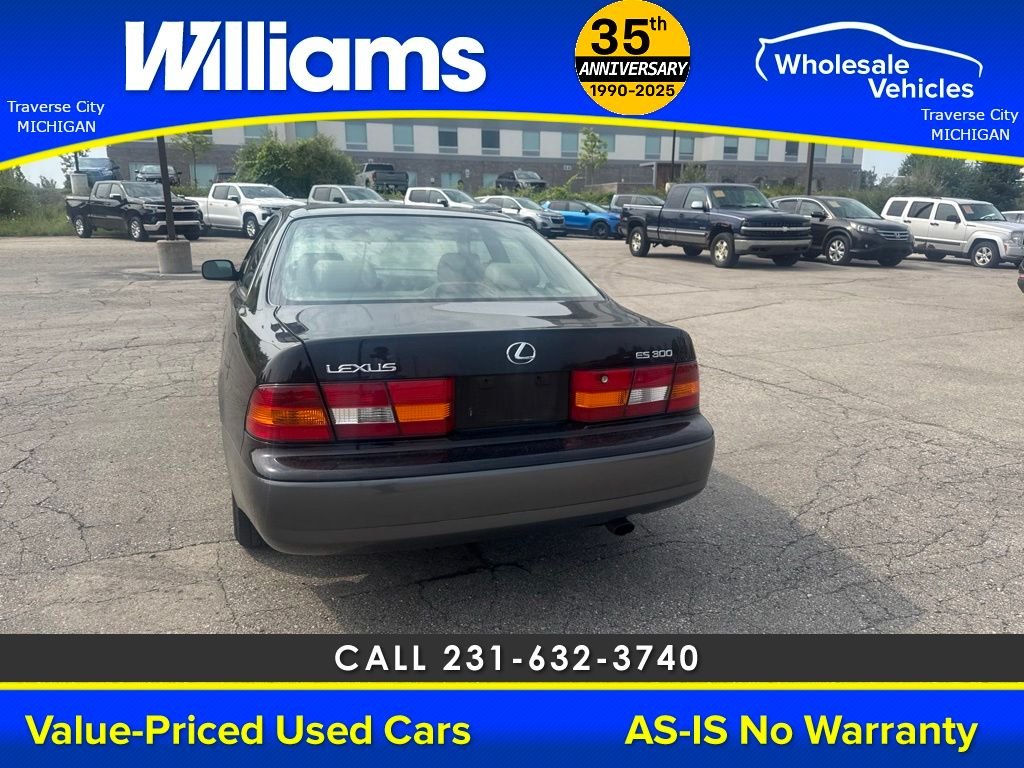 Used 1999 Black Lexus 300 image 20