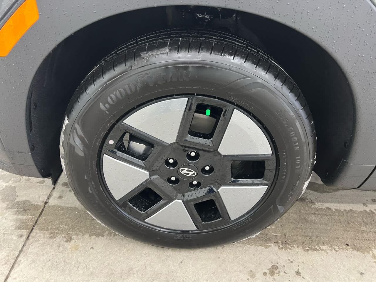 New 2026 Hampton Gray Hyundai SE image 7