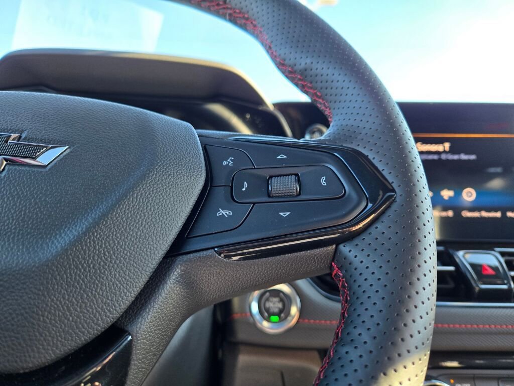 New 2026 Iridescent Pearl Tricoat Chevrolet RS image 27