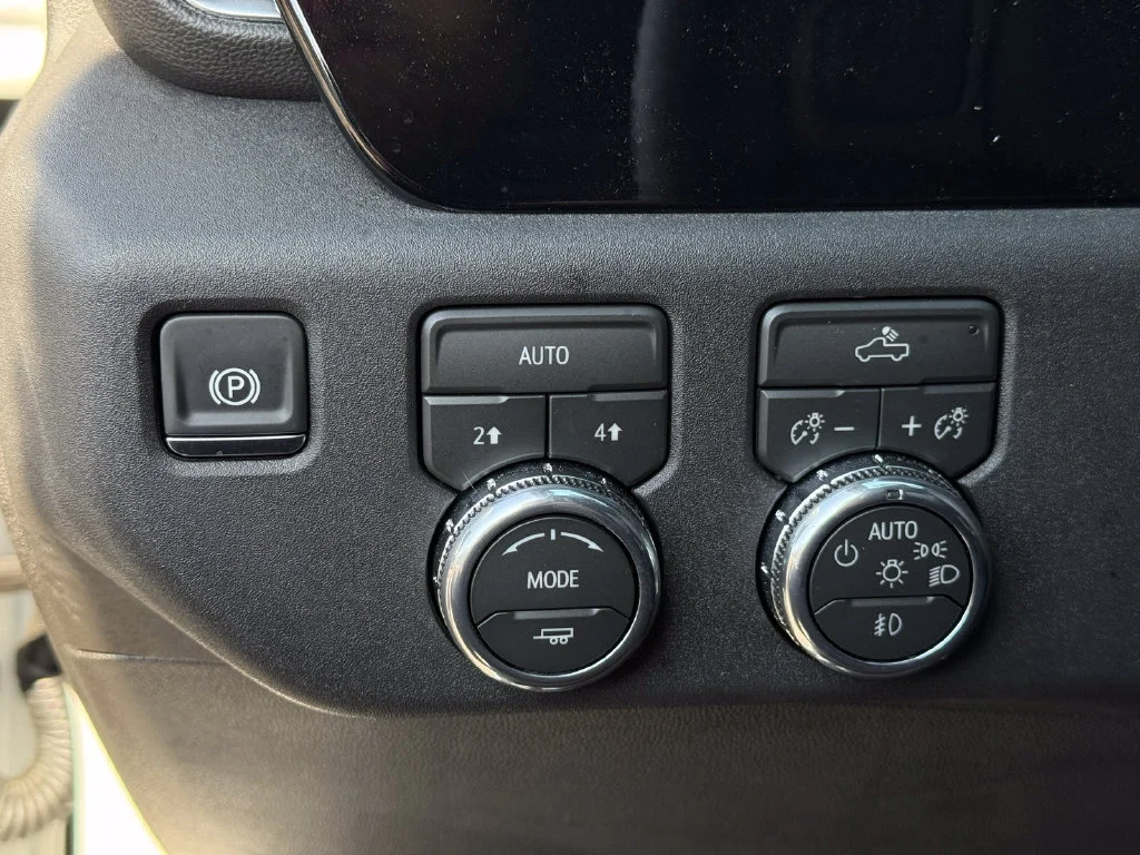 Used 2026 Summit White GMC Elevation image 26
