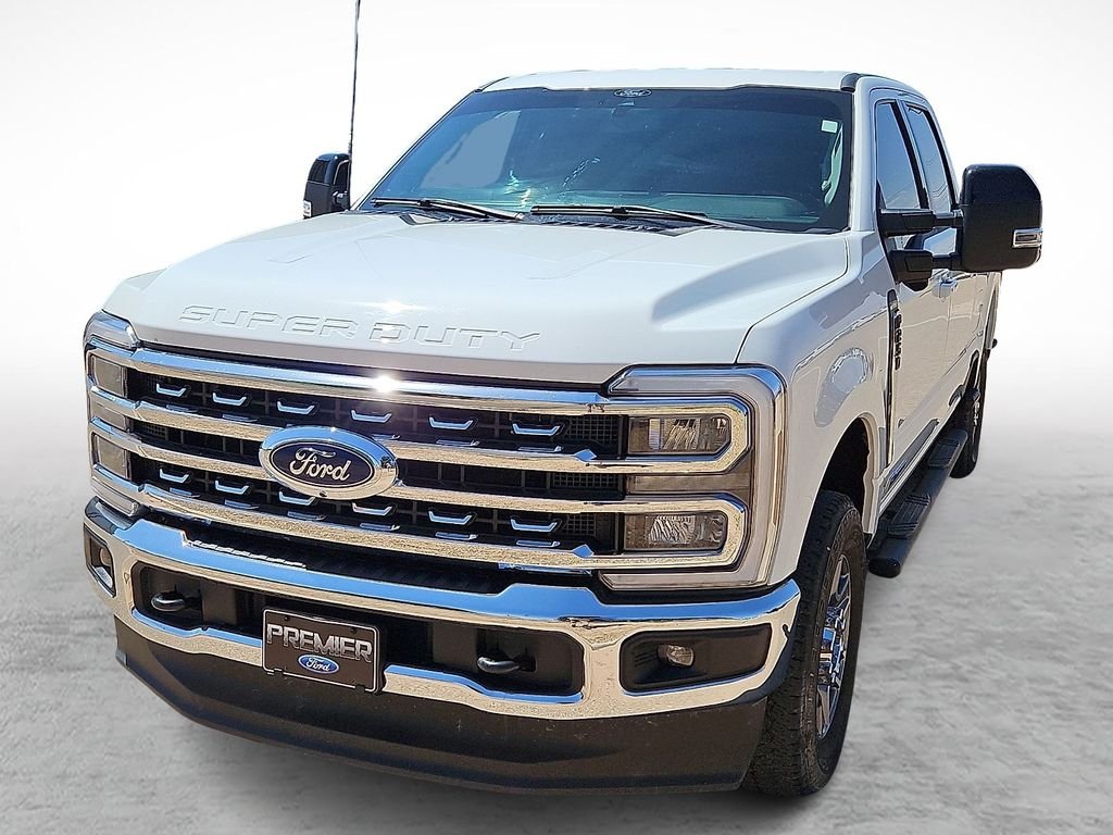 Used 2024 Oxford White Ford Lariat image 4