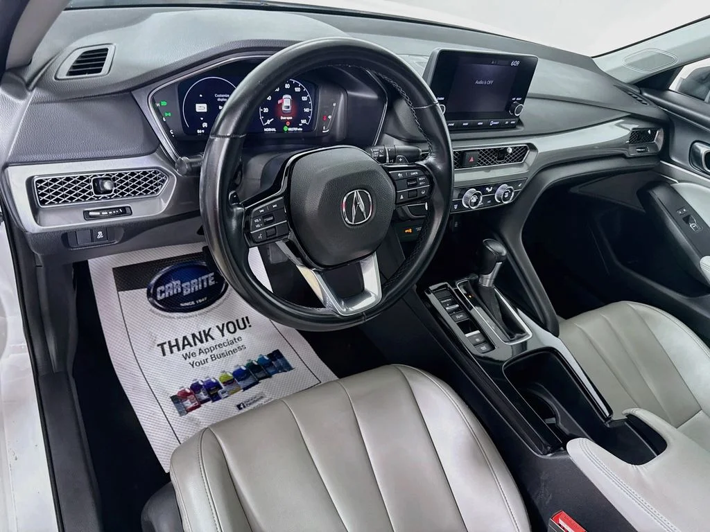Used 2023 Platinum White Pearl Acura Base image 9