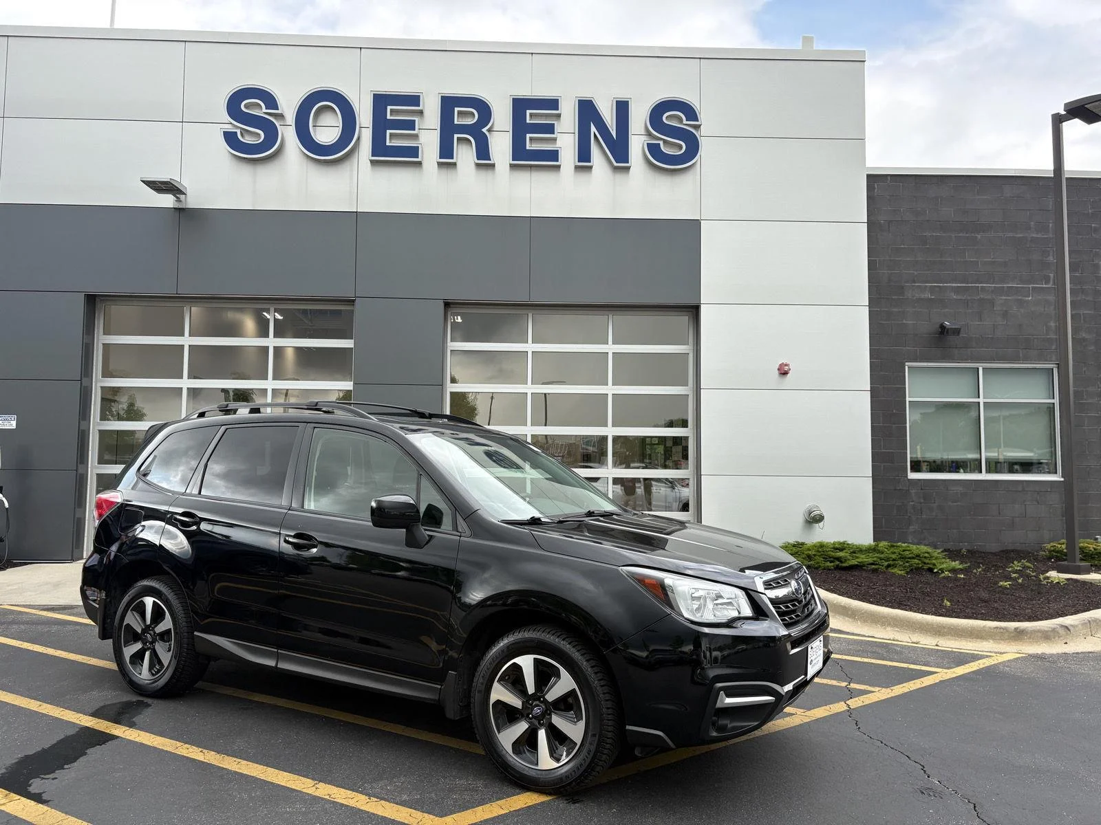 2017 Subaru Forester 2.5i Premium CVT's photo