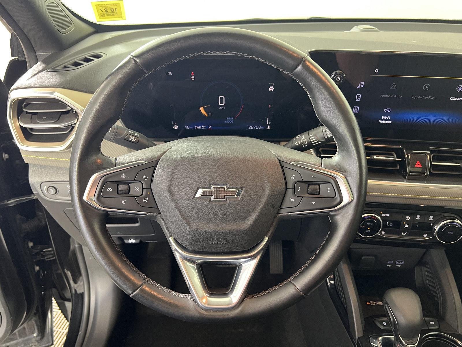 Used 2024 Mosaic Black Metallic Chevrolet ACTIV image 9