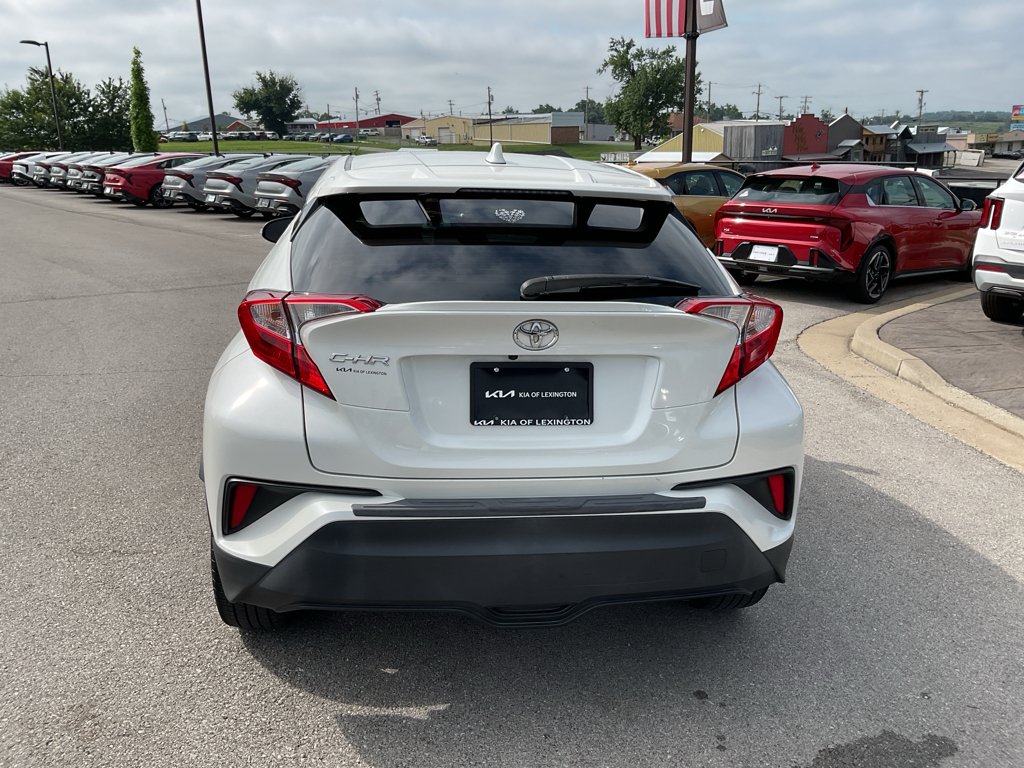 Used 2019 Blizzard Pearl Toyota XLE image 8
