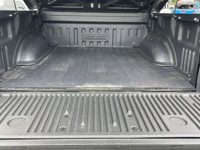 Used 2021 Agate Black Metallic Ford XLT image 23