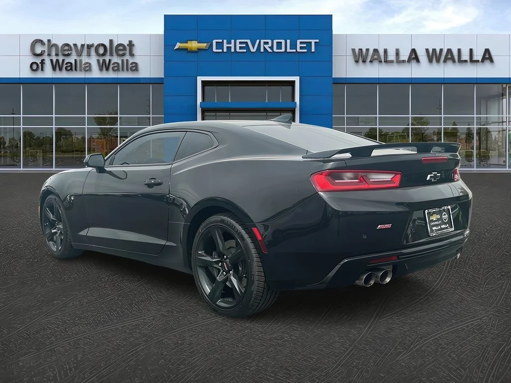 Used 2016 Mosaic Black Metallic Chevrolet 2SS image 5