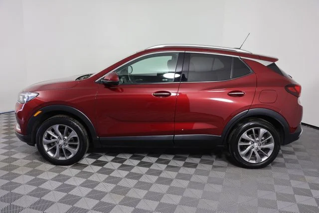 Used 2022 Red Buick Essence image 5