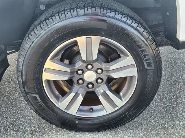 Used 2016 White Chevrolet LT image 33
