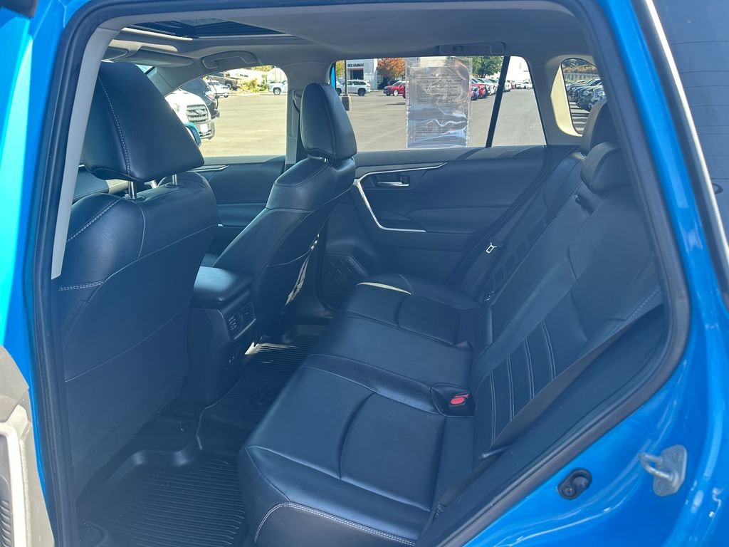 Used 2021 Blue Toyota XLE Premium image 14