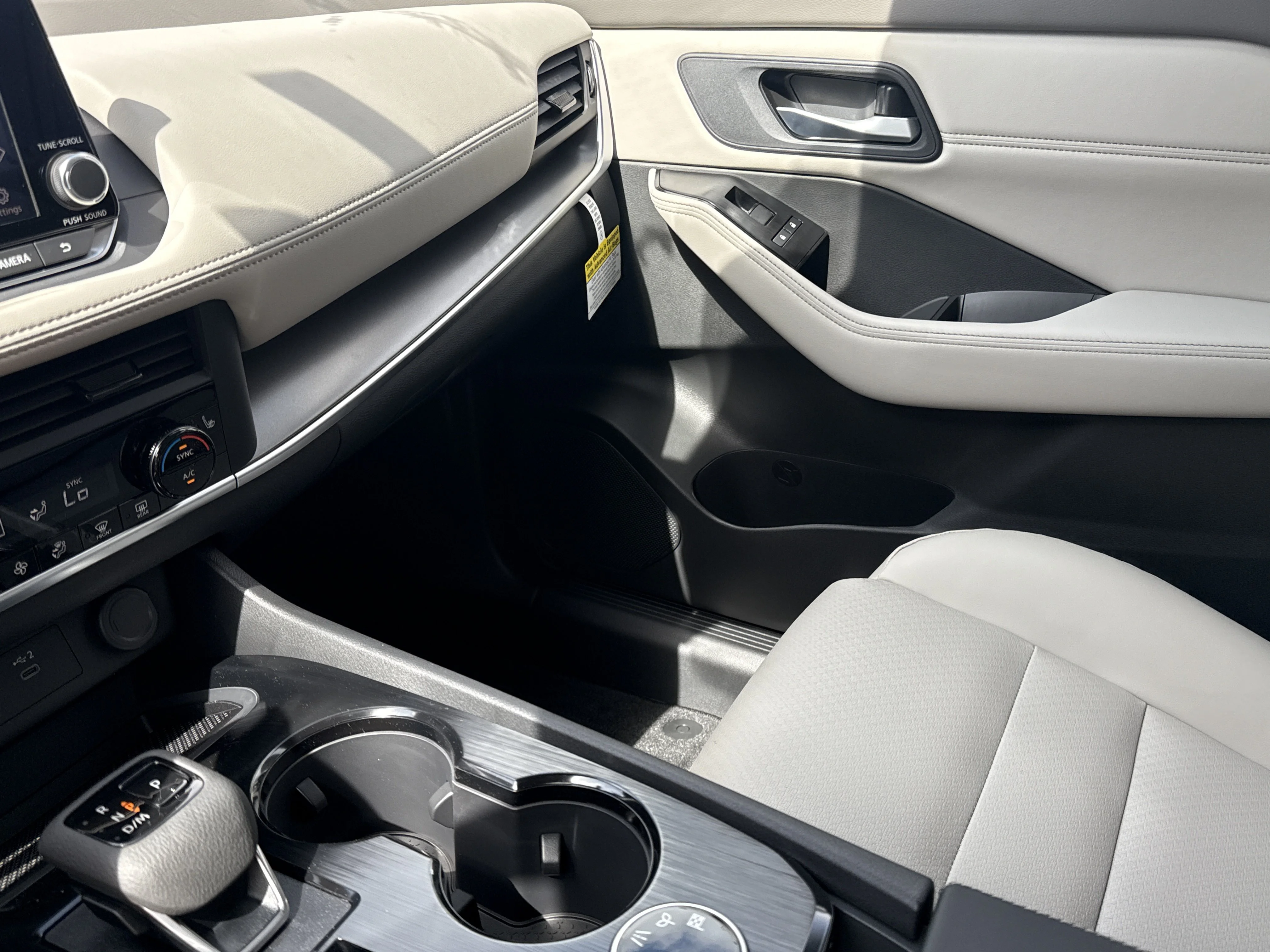 New 2026 Everest White Pearl Tricoat Nissan Dark Armor AWD image 21