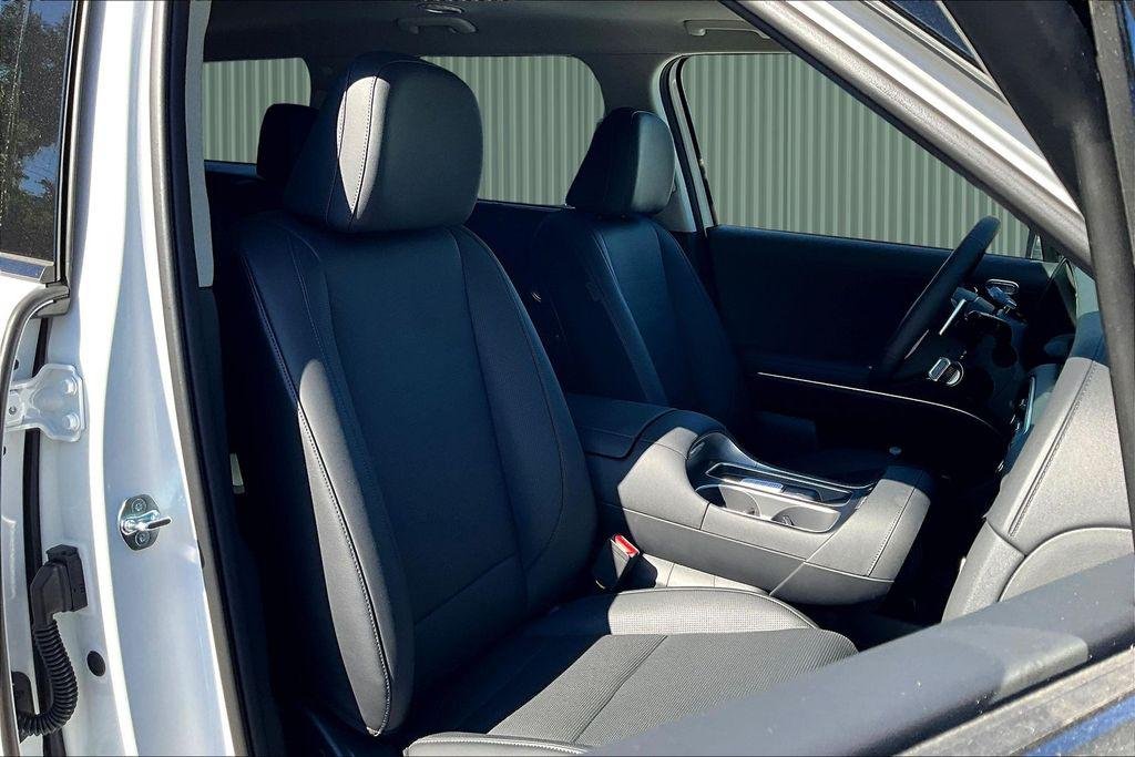 2026 Hyundai Palisade Limited - Photo 8