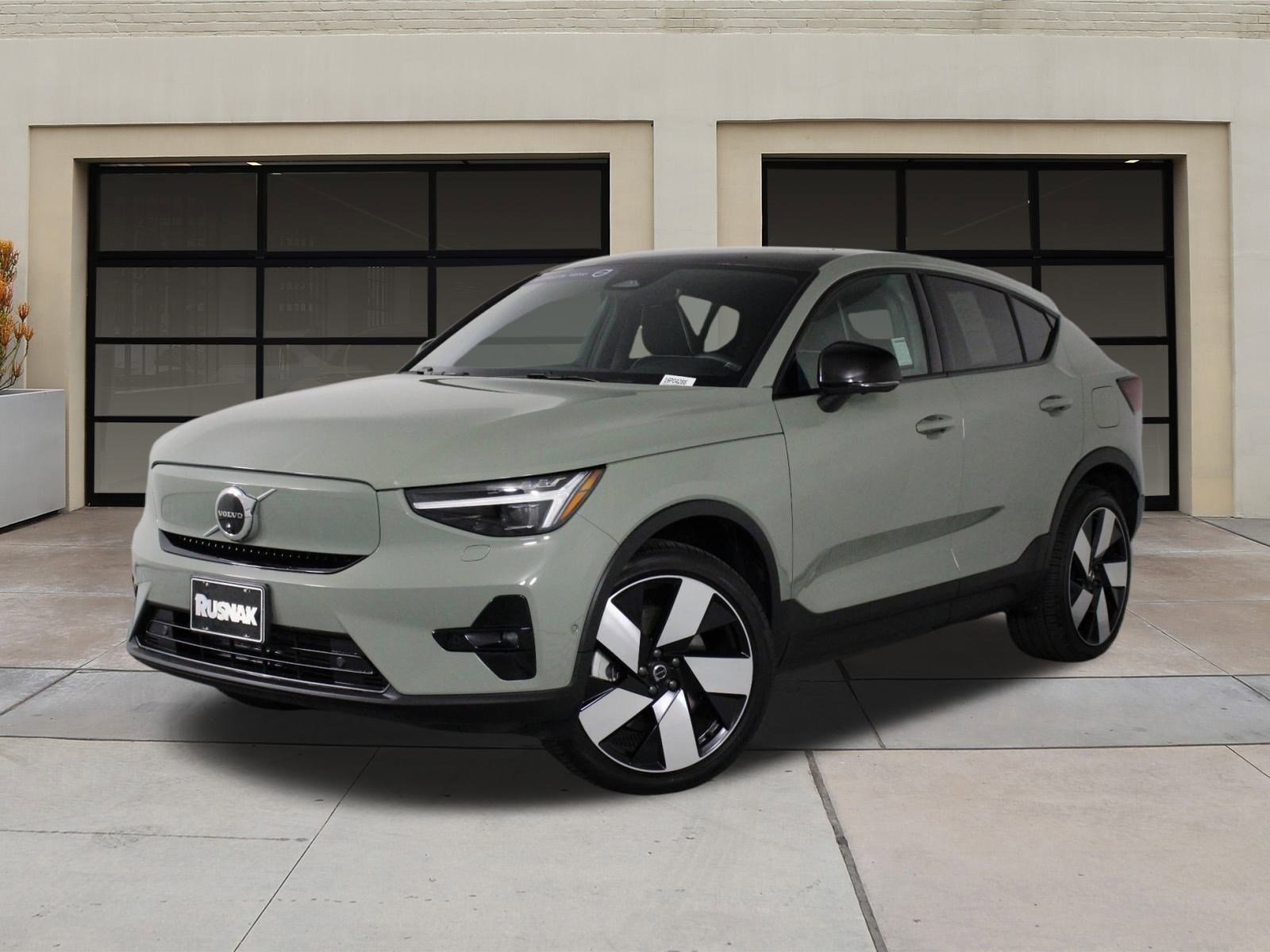 2023 Volvo C40 Recharge Ultimate photo 3