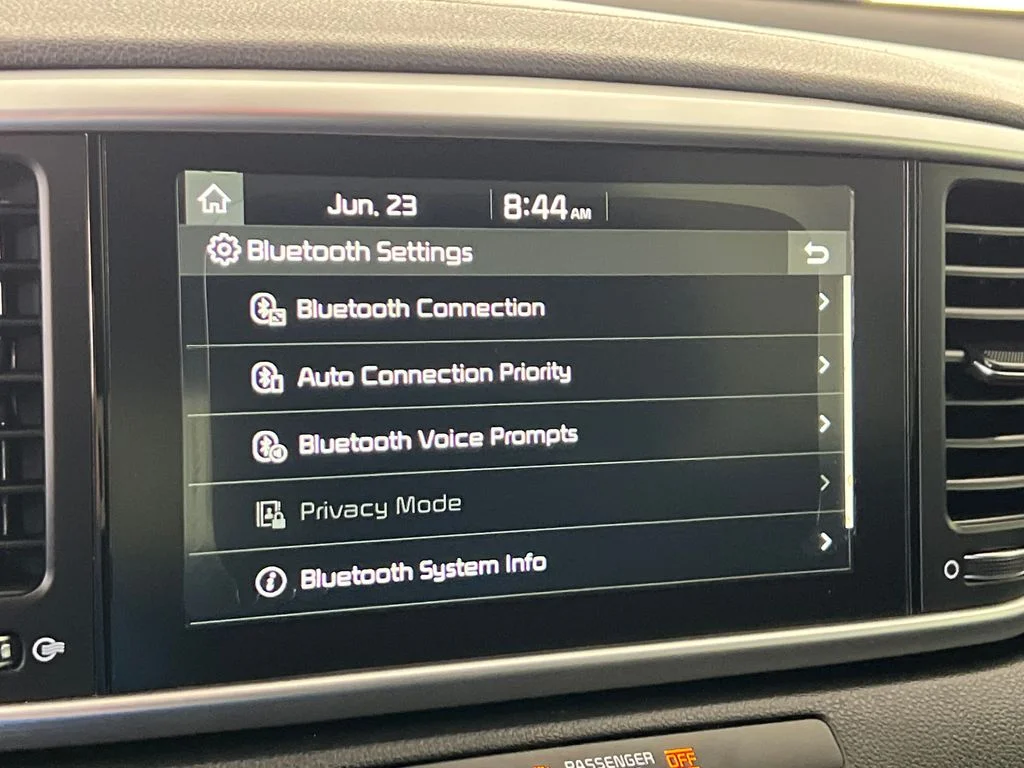 Used 2020 Red Kia LX image 34