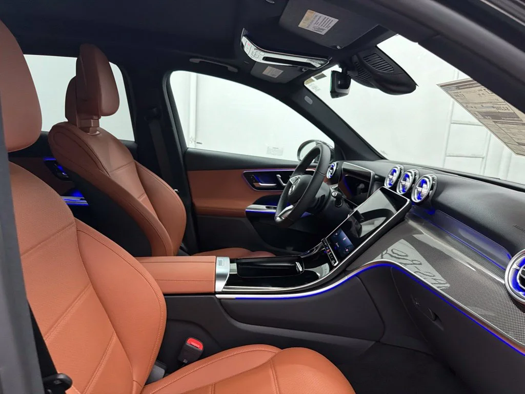 New 2027 Gray Mercedes-Benz GLC 300 image 29