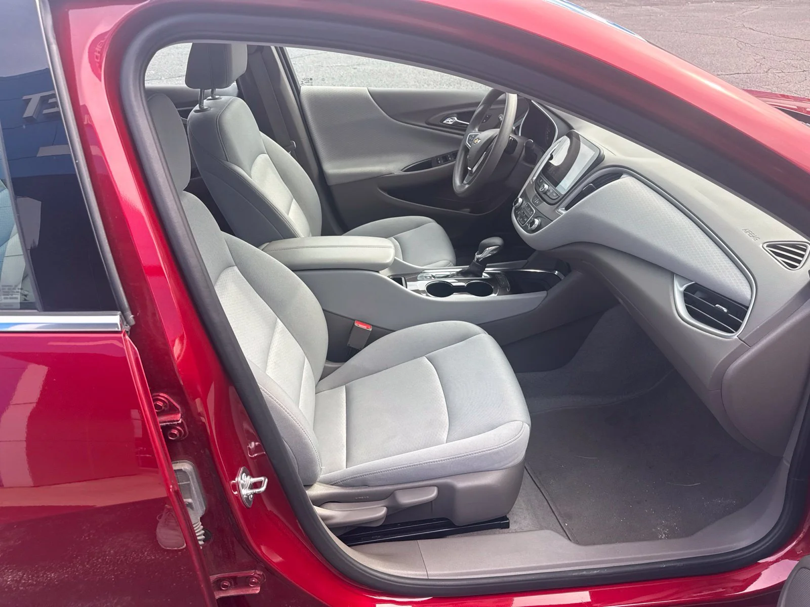 Used 2025 Radiant Red Tintcoat Chevrolet 1LT image 23
