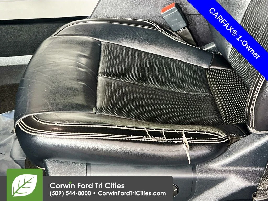 Used 2020 Agate Black Metallic Ford Lariat image 22
