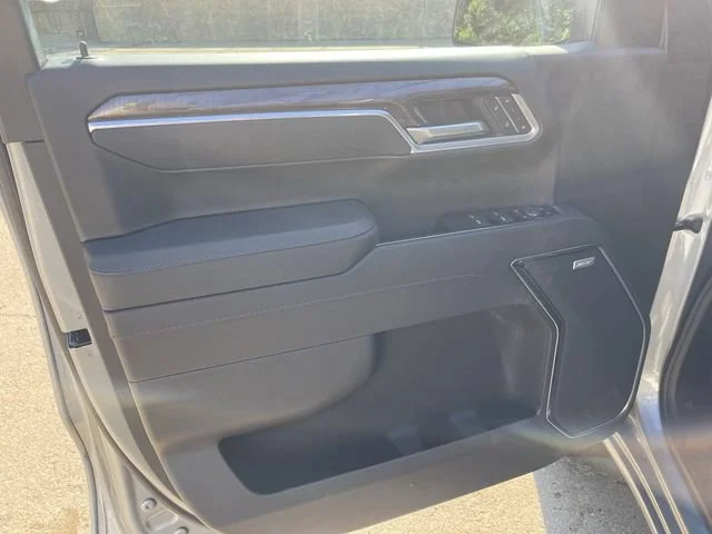 2026 Chevrolet Silverado 1500 LTZ - Photo 10