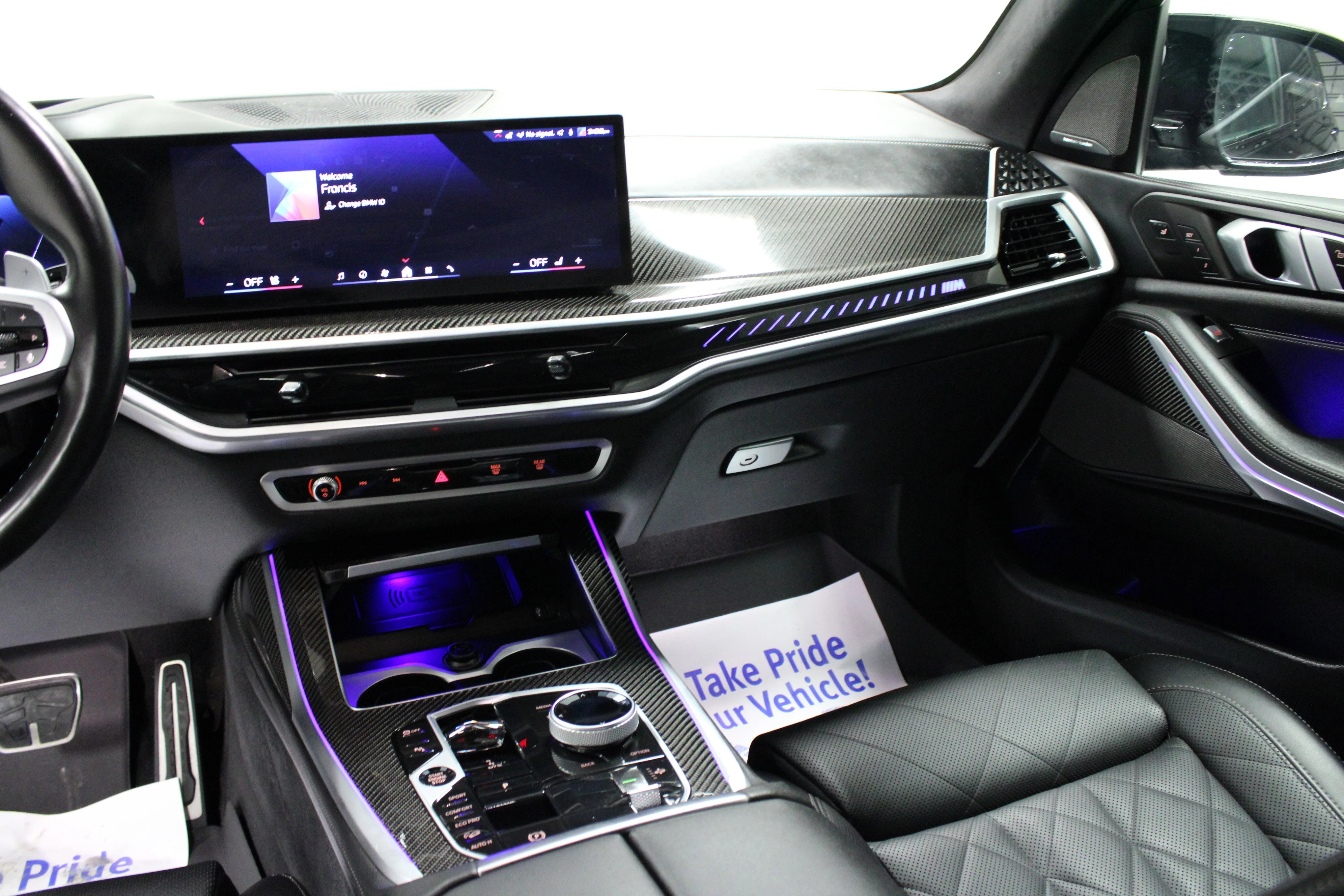 Used 2024 Black Sapphire Metallic BMW M60i image 19